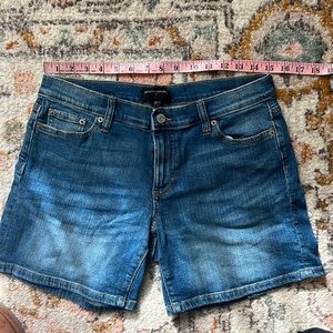 Banana republic shorts size 26/2